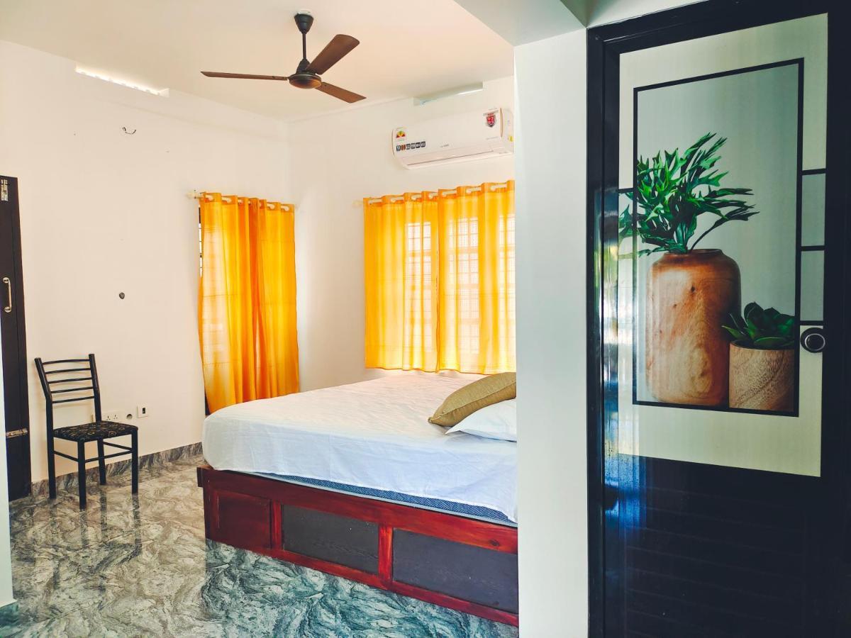 Malhar Marari Homestay Mararikulam Exterior photo